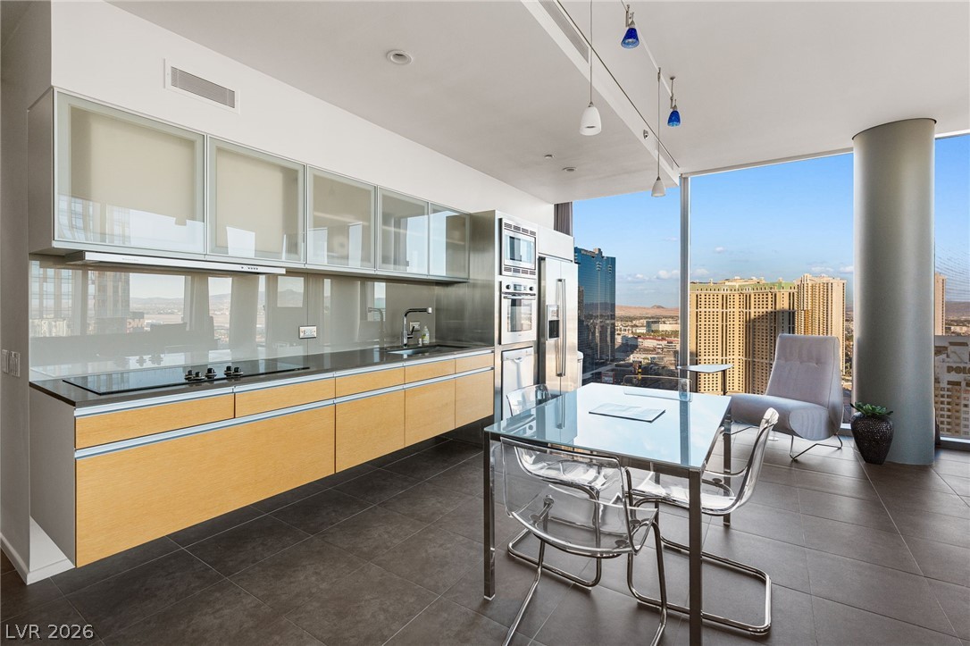 3722 South Las Vegas Boulevard 2402 Property Photo 6