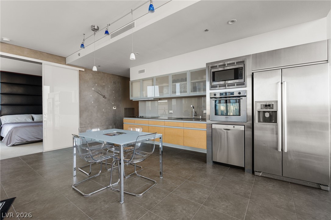 3722 South Las Vegas Boulevard 2402 Property Photo 14