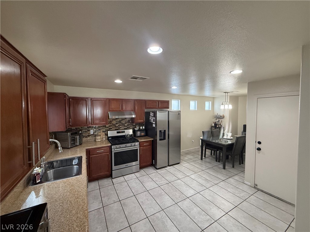 2768161 Property Photo 11
