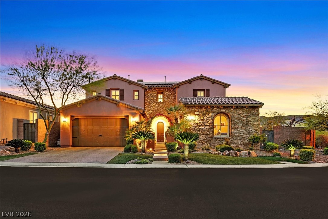 75 Contrada Fiore Drive Property Photo 2