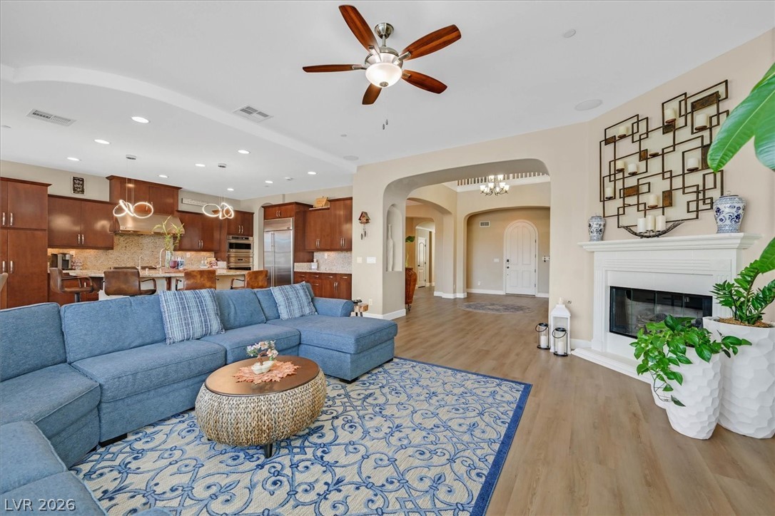 75 Contrada Fiore Drive Property Photo 8