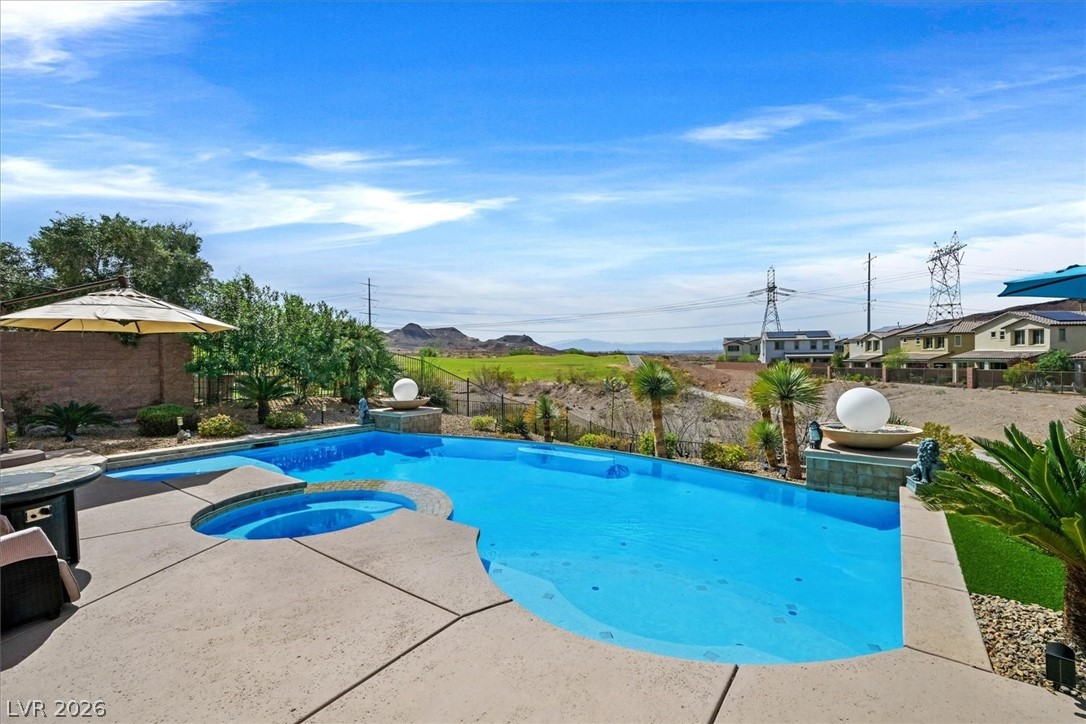 75 Contrada Fiore Drive Property Photo 10