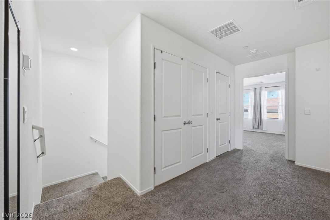 6916 Stratham Hill Street Property Photo 13