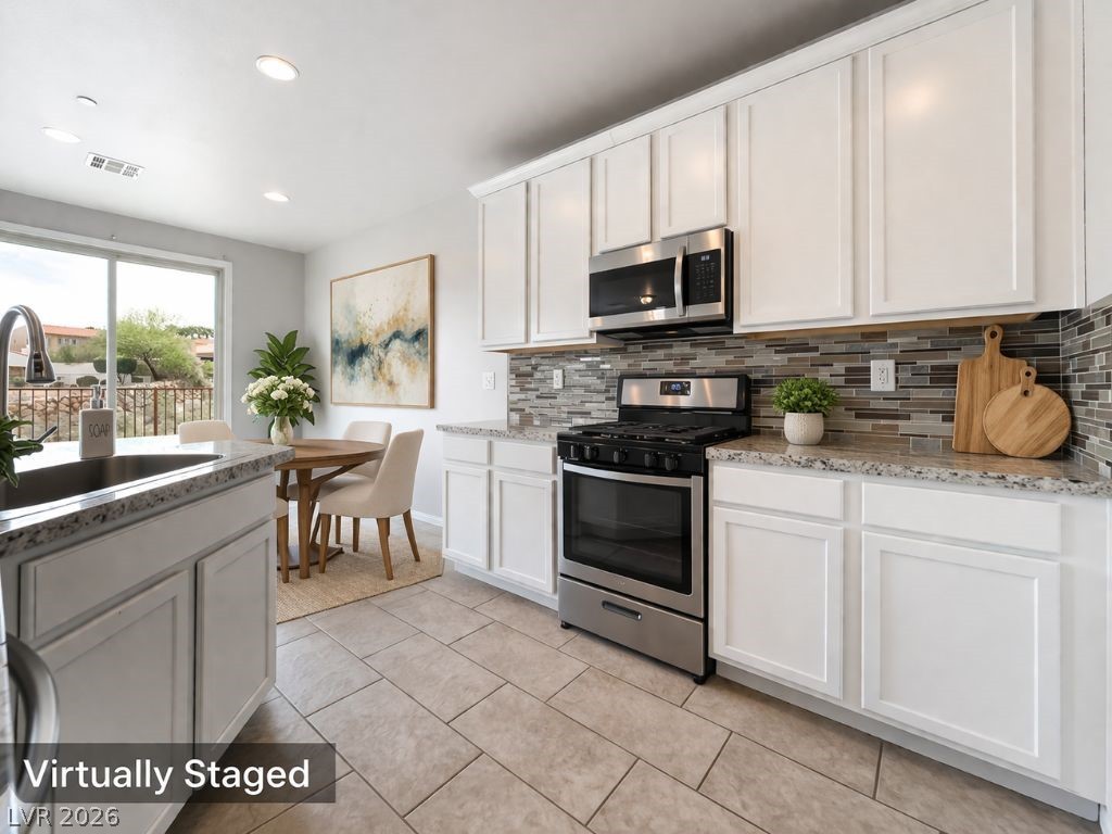 1286 Calcione Drive Property Photo 21