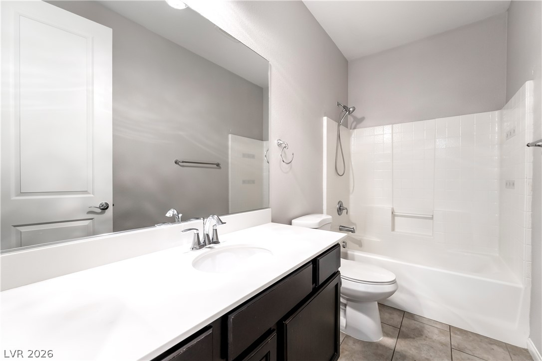 1286 Calcione Drive Property Photo 40