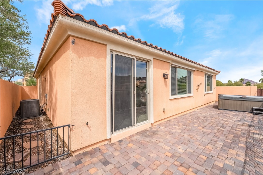 1286 Calcione Drive Property Photo 48