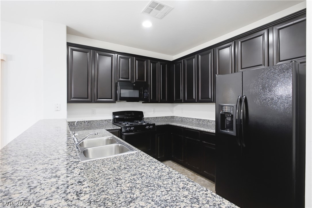 9028 Refined Court Property Photo 8
