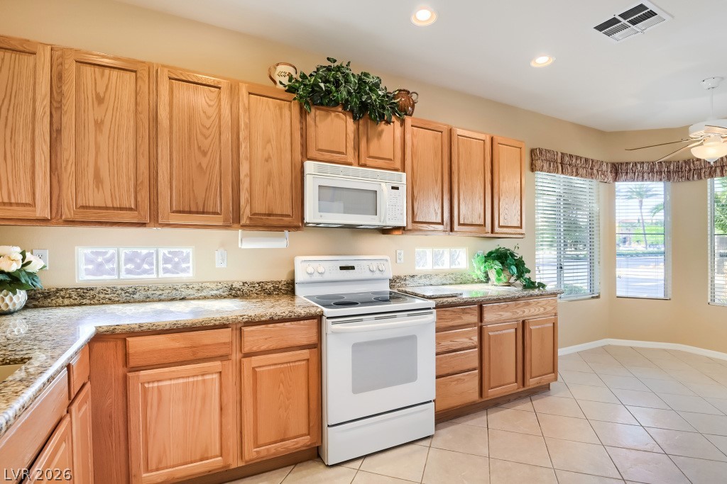 10430 Mandarino Avenue Property Photo 10