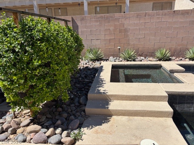 7545 Coral River Drive Property Photo 14