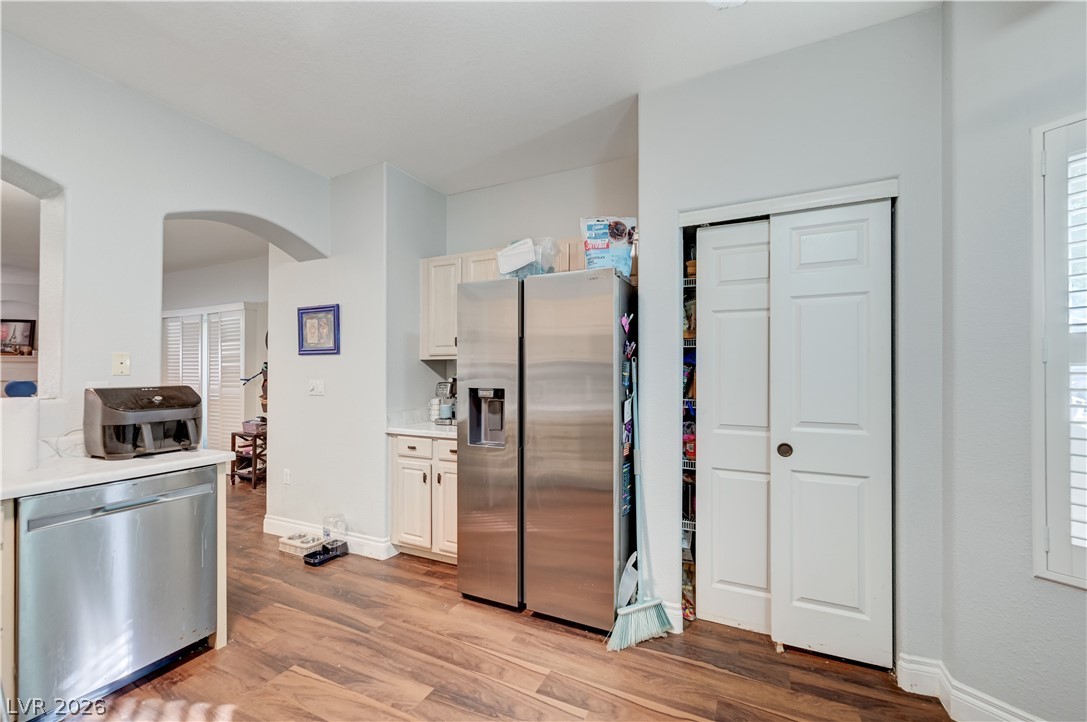3917 Lazy Pine Street 102 Property Photo 10