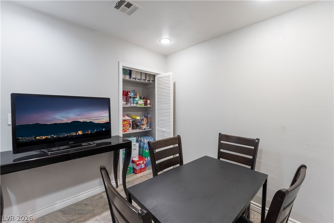 413 North Lamb Boulevard C Property Photo 17