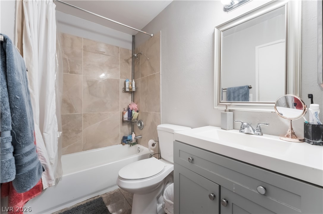 413 North Lamb Boulevard C Property Photo 23