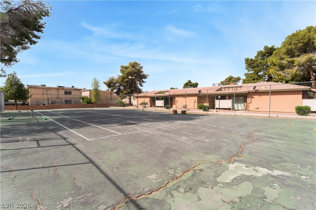 413 North Lamb Boulevard C Property Photo 29