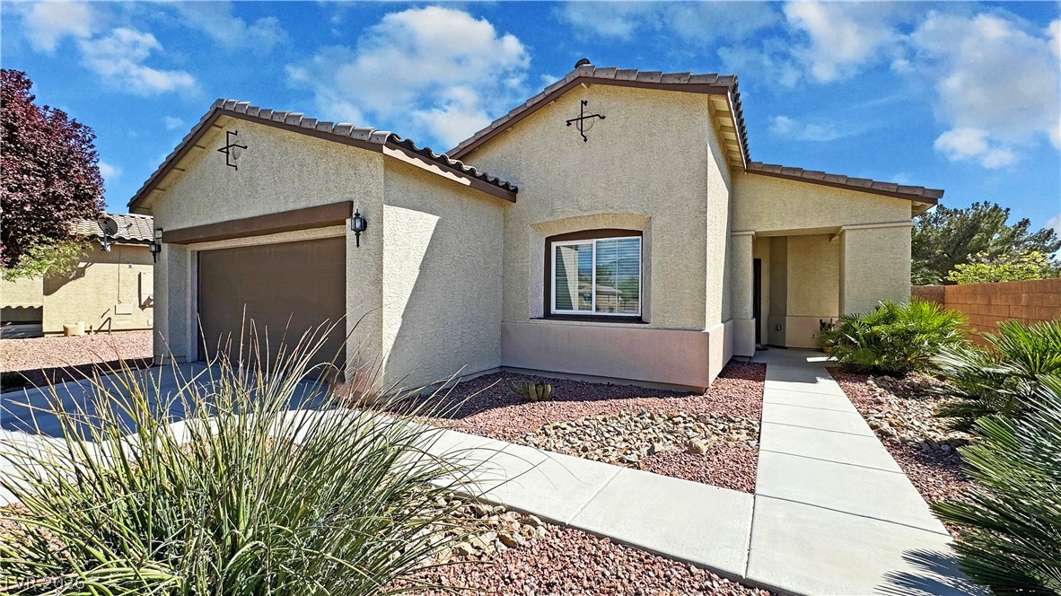 5165 East Lilia Avenue Property Photo 1