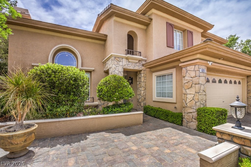 10201 Owls Peak Court Property Photo 4