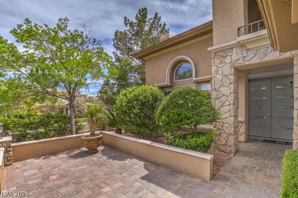10201 Owls Peak Court Property Photo 5