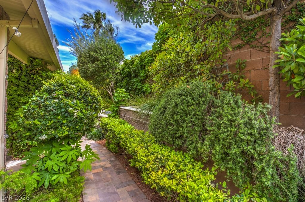 10201 Owls Peak Court Property Photo 44