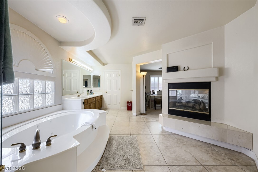 6250 Pale Pavilion Avenue Property Photo 19