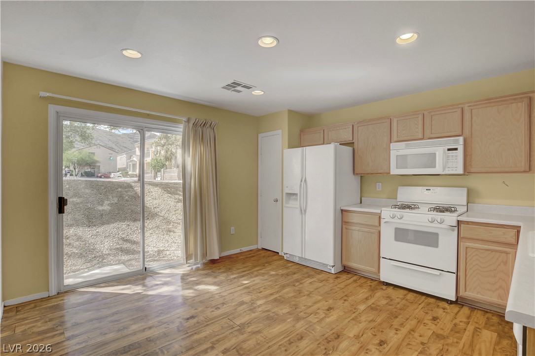3651 Mcmurty Court Property Photo 6