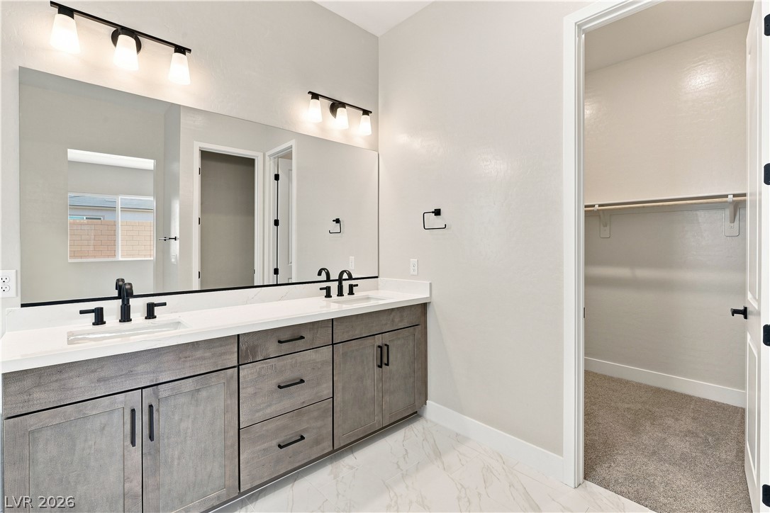 7662 Desert Bleu Court Property Photo 8