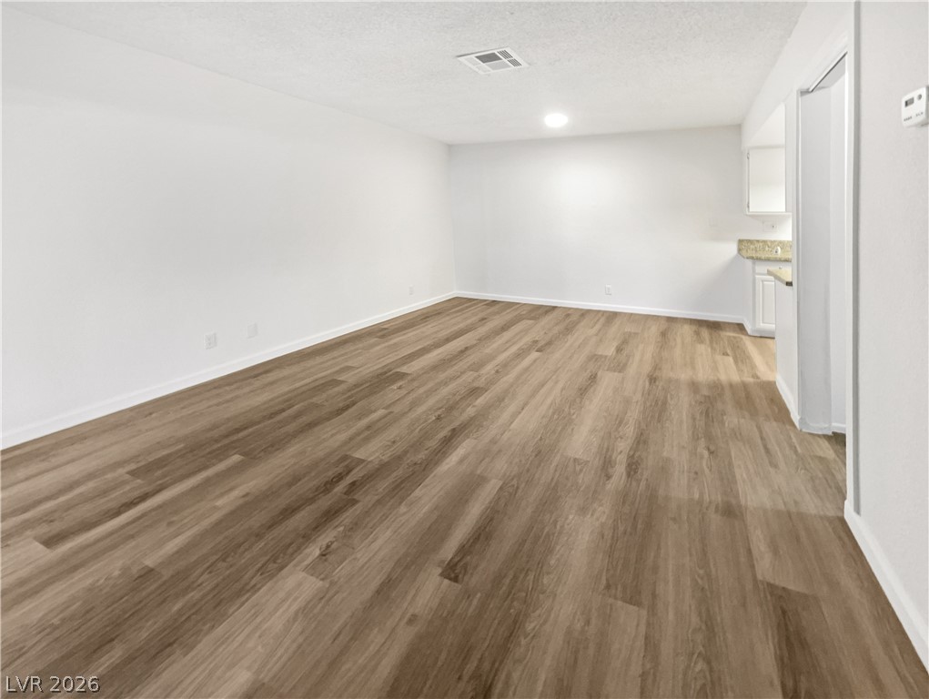 401 North Lamb Boulevard B Property Photo 2