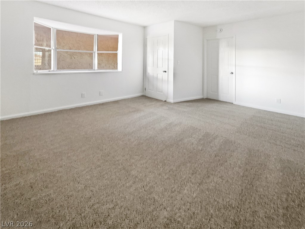 401 North Lamb Boulevard B Property Photo 4