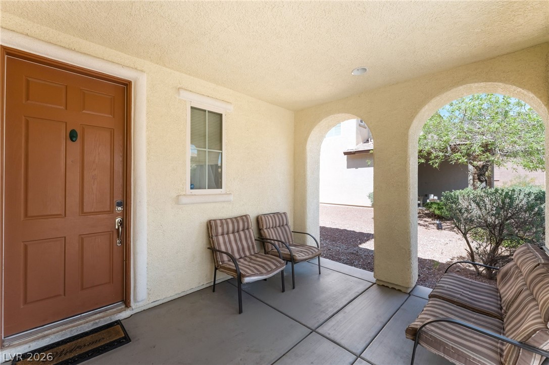7113 Forest Heights Court Property Photo 4
