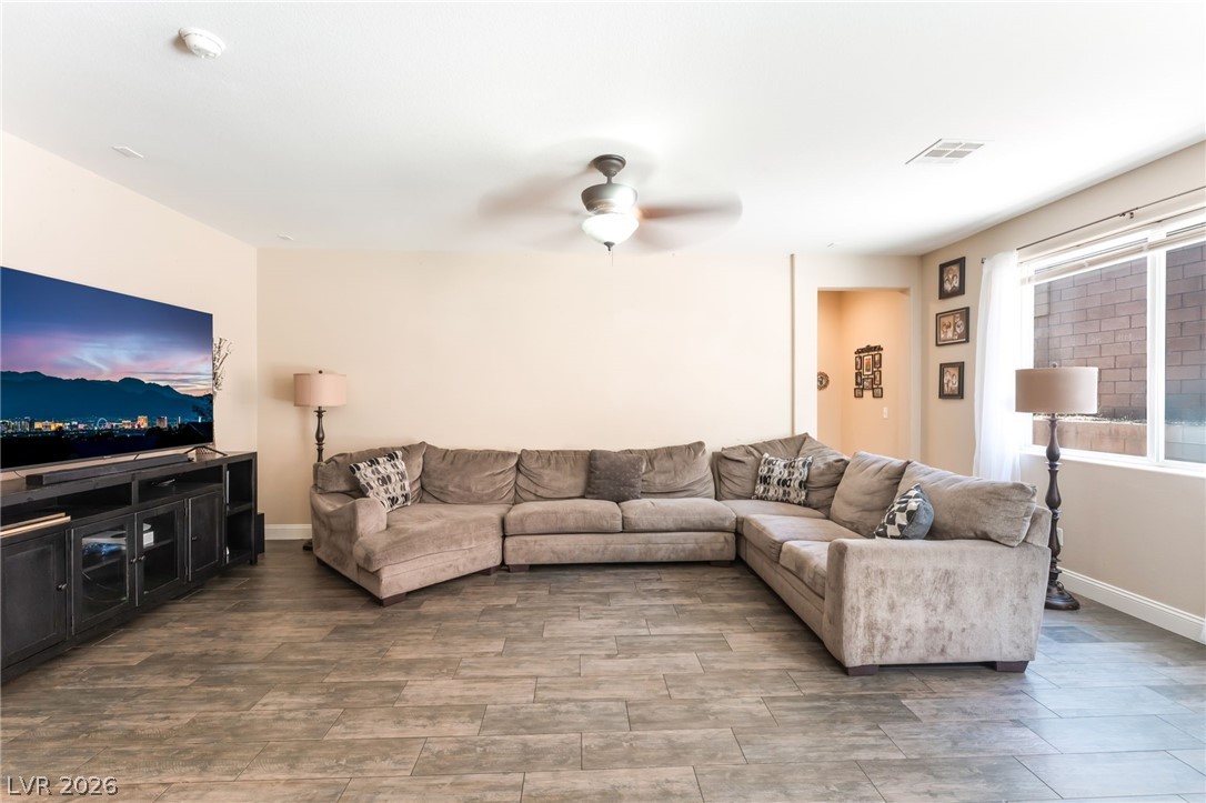 7113 Forest Heights Court Property Photo 8