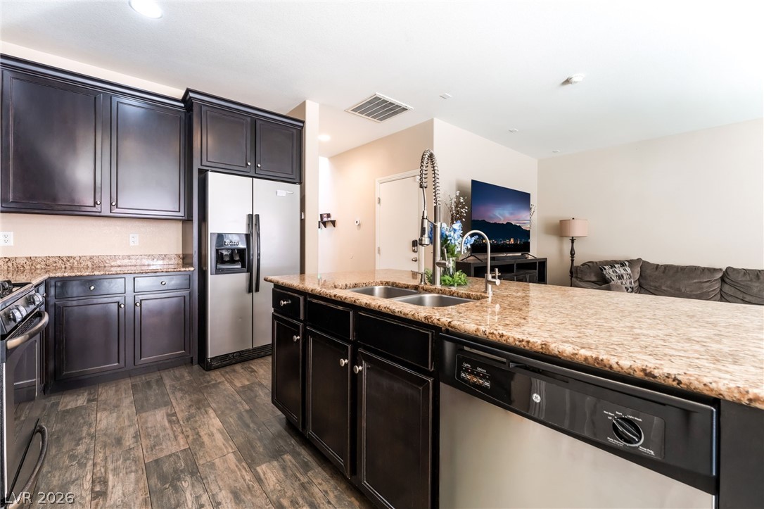 7113 Forest Heights Court Property Photo 14
