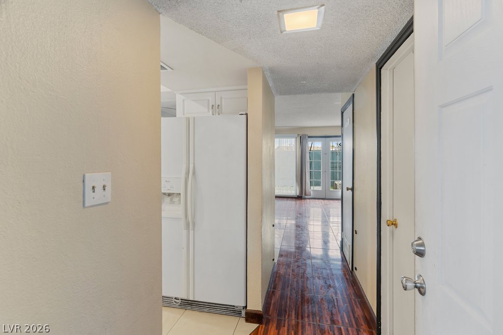 4060 Gold Coast Drive Property Photo 2
