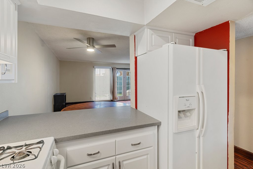 4060 Gold Coast Drive Property Photo 4