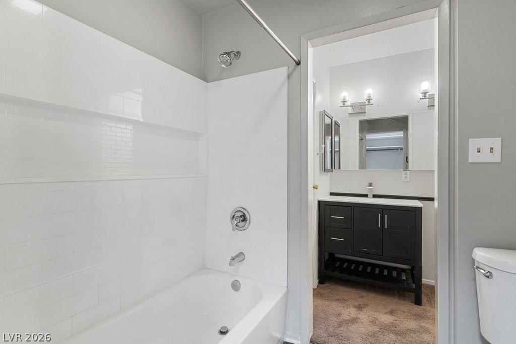 4060 Gold Coast Drive Property Photo 13