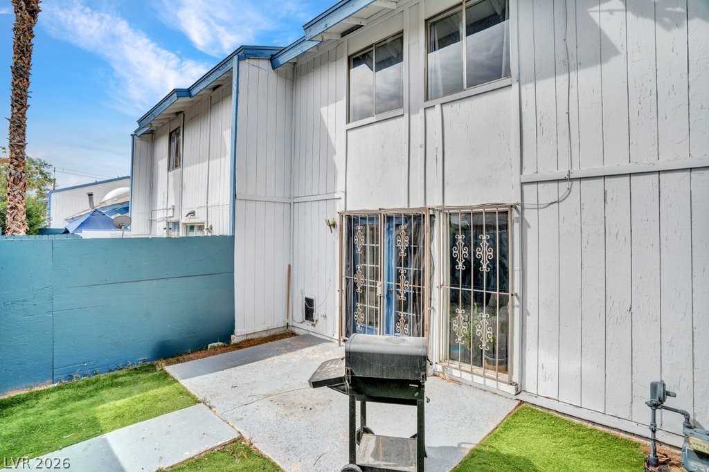 4060 Gold Coast Drive Property Photo 21