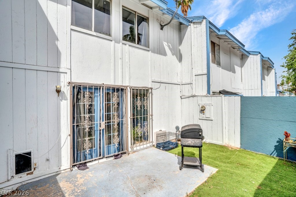 4060 Gold Coast Drive Property Photo 22