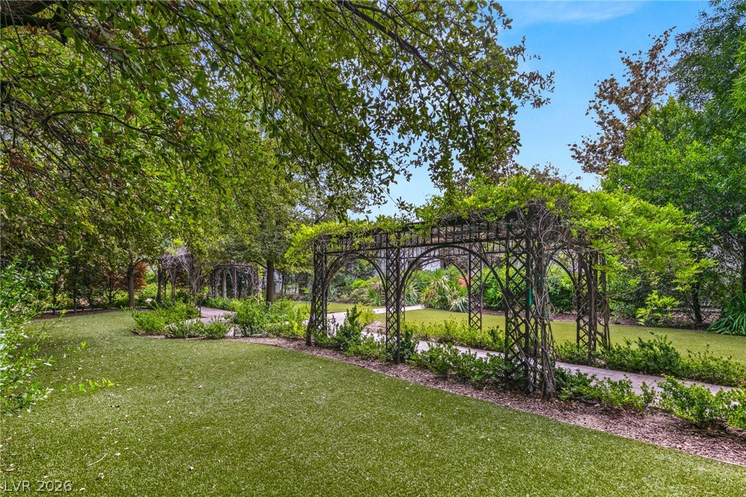 2768900 Property Photo 68