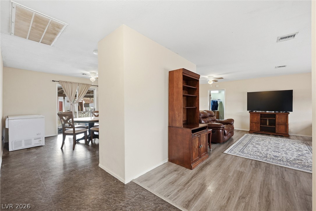 4304 Ivory Circle Property Photo 4