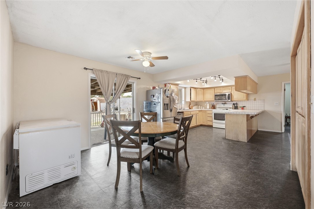 4304 Ivory Circle Property Photo 9