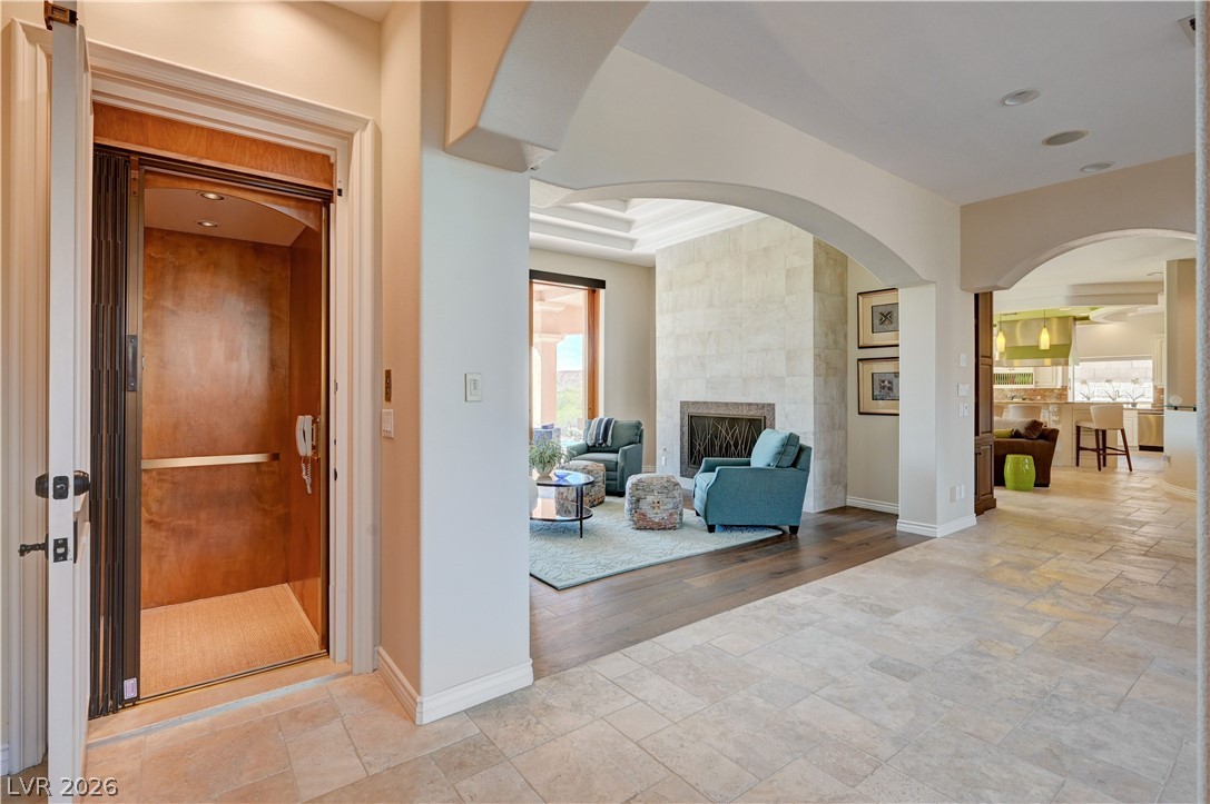 2 Camino Barcelona Place Property Photo 8