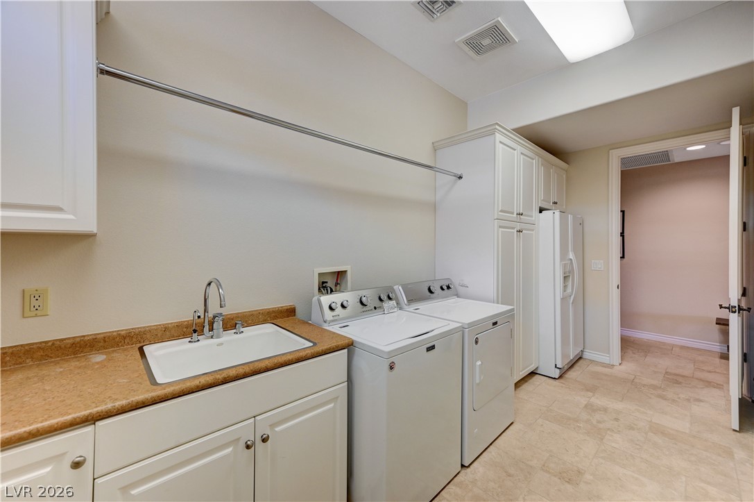 2 Camino Barcelona Place Property Photo 28
