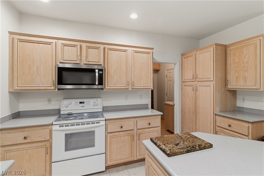 3589 Cottage Canyon Street Property Photo 10