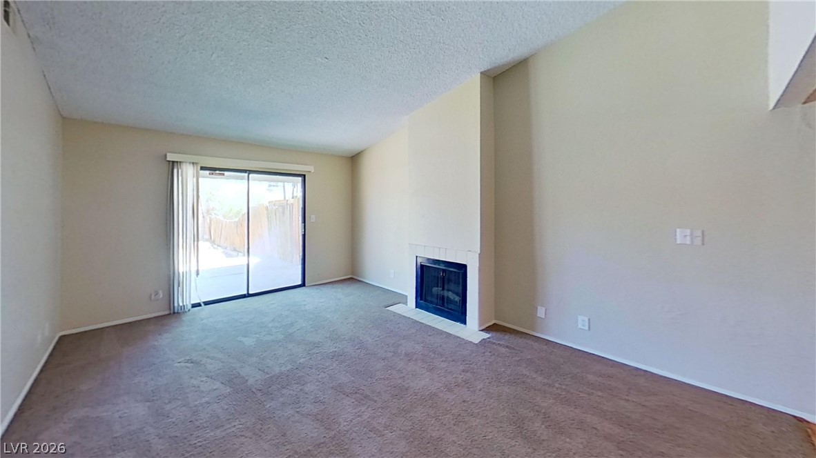 1569 Hialeah Drive Property Photo 5