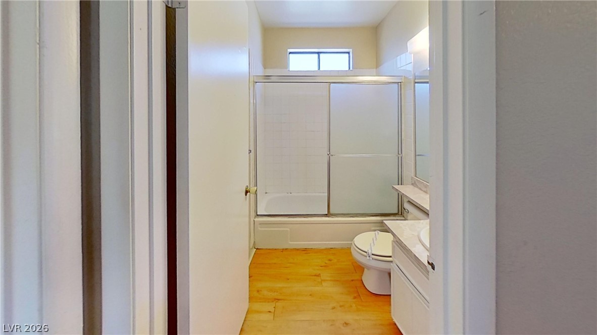 1569 Hialeah Drive Property Photo 10