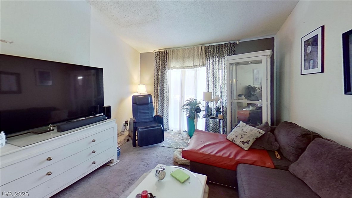 1569 Hialeah Drive Property Photo 24