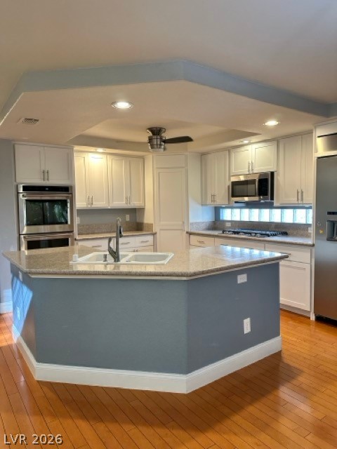 3920 Larkcrest Street Property Photo 7