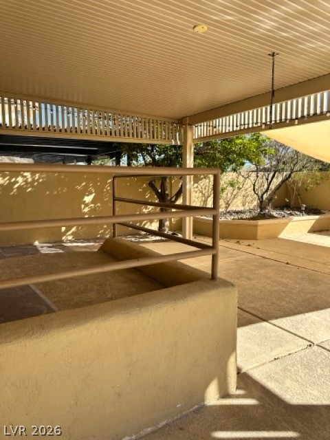 3920 Larkcrest Street Property Photo 12