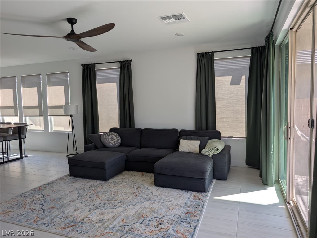 6611 Summershade Street Property Photo 5