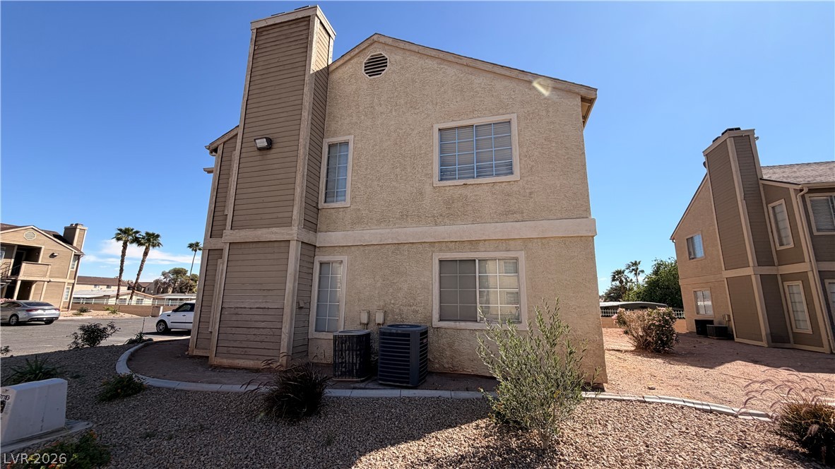 2754 Aarondavid Drive Property Photo 6