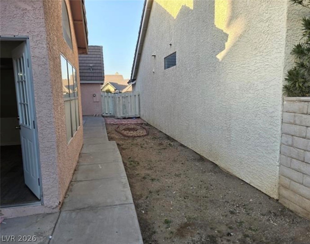 6561 Avon Court Property Photo 3