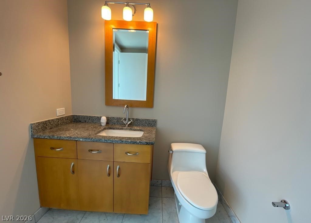4525 Dean Martin Drive 2704 Property Photo 5
