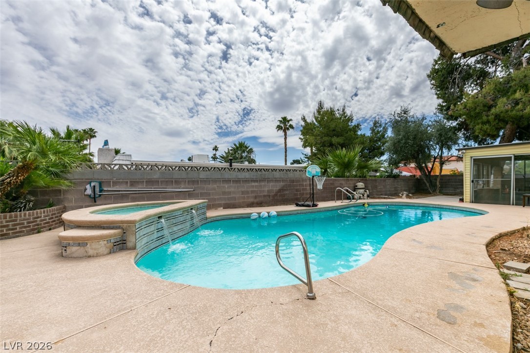 3668 Monte Verde Street Property Photo 5